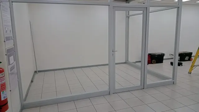 Canalización eléctrica y terminaciones interiores en oficina recién implementada Canalización eléctrica y terminaciones interiores en oficina recién implementada