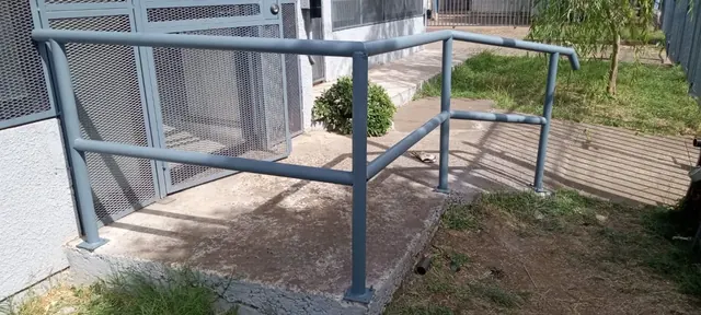 Mantenimiento preventivo e instalación de sistemas de seguridad en fachada exterior. Mantenimiento preventivo e instalación de sistemas de seguridad en fachada exterior.