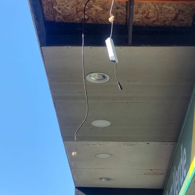 Instalación eléctrica provisoria en proceso de renovación